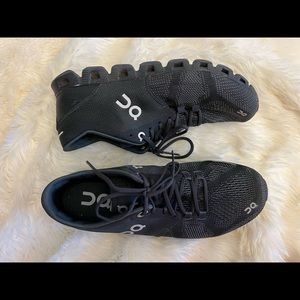 ON running cloud x size 7.5